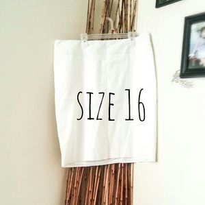 Size 16 white skirt